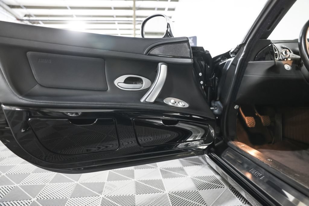 Used 2002 BMW Z8 RWD image 21