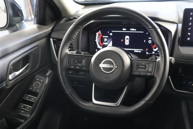Used 2024 Nissan Rogue SL AWD/4WD image 10