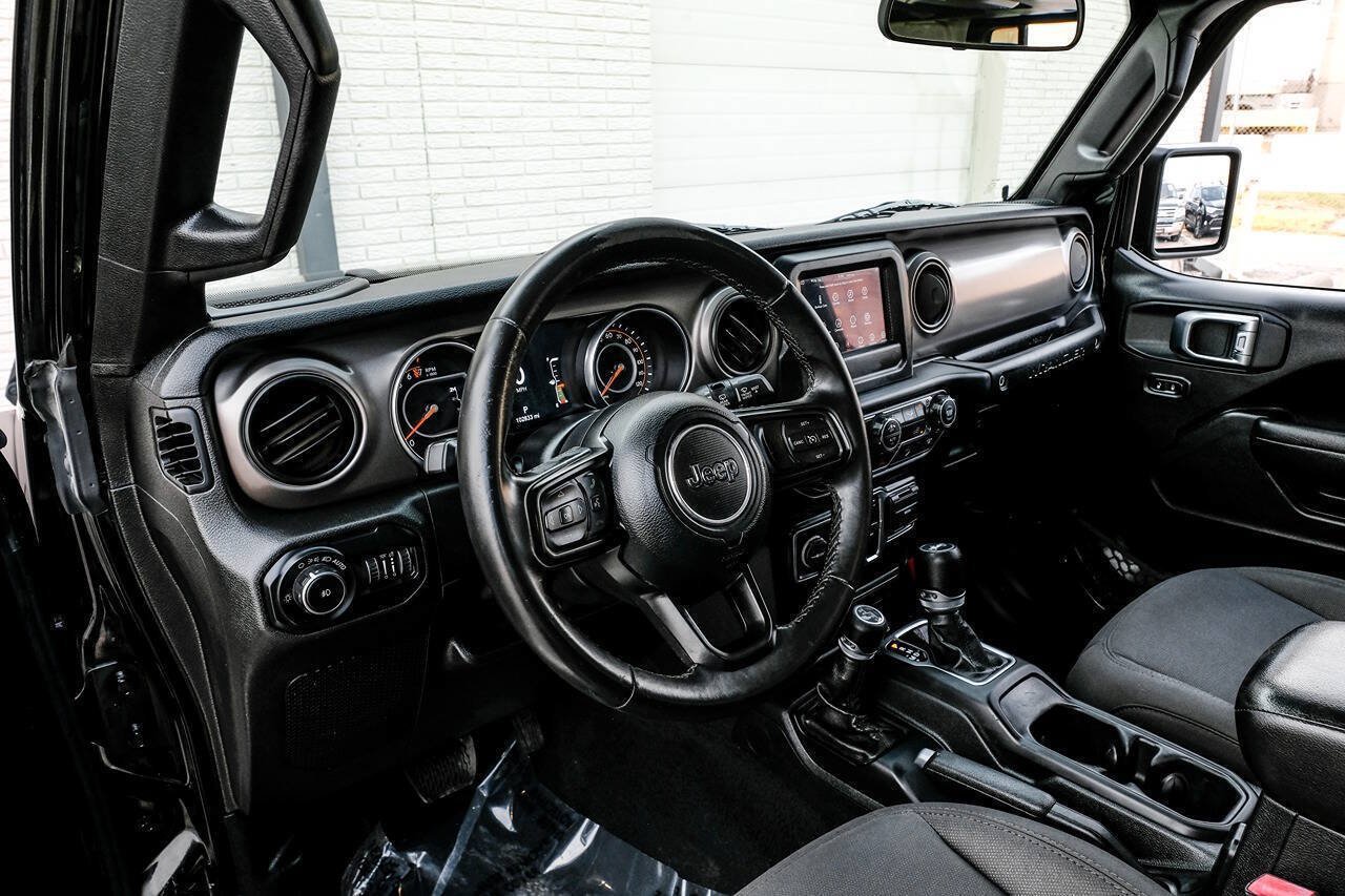 Used 2019 Jeep Wrangler Unlimited Sport S AWD/4WD image 3