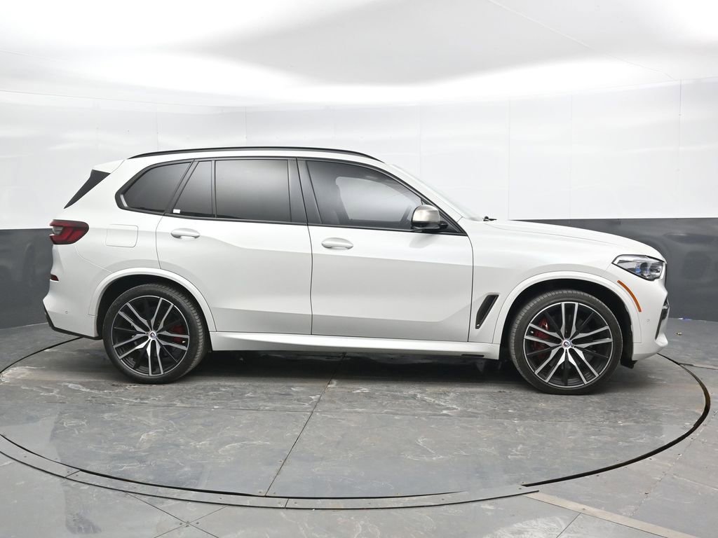 Used 2023 BMW X5 M50i w/ Executive Package image 4
