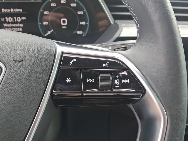 Used 2023 Audi e-tron Premium AWD/4WD image 23