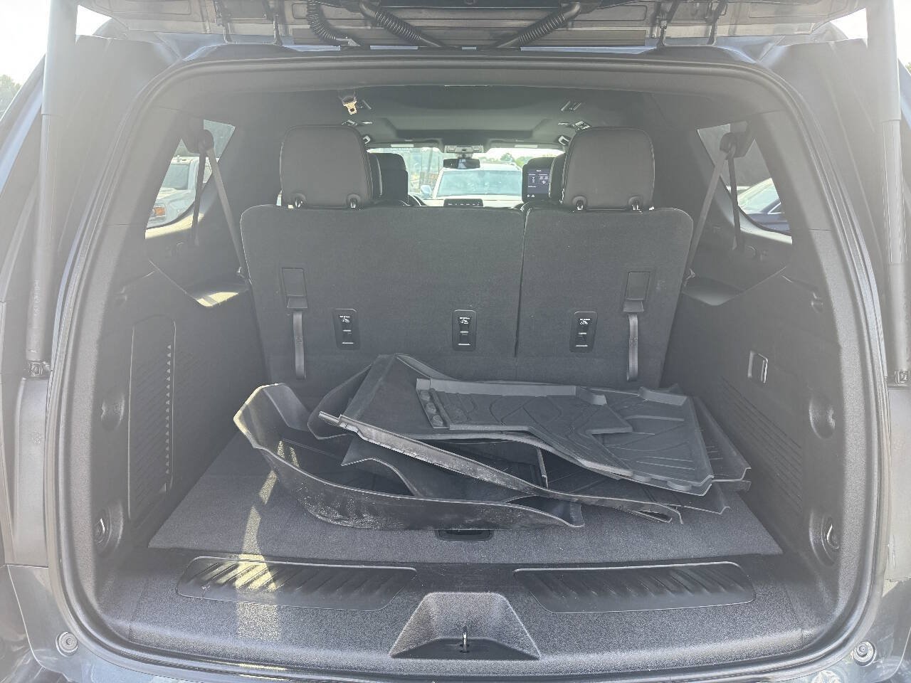 Used 2021 Chevrolet Suburban LT w/ Rear Media and Nav Package AWD/4WD image 17
