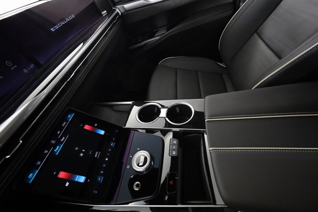 Used 2025 Cadillac Escalade ESV Sport w/ Touring Package image 50