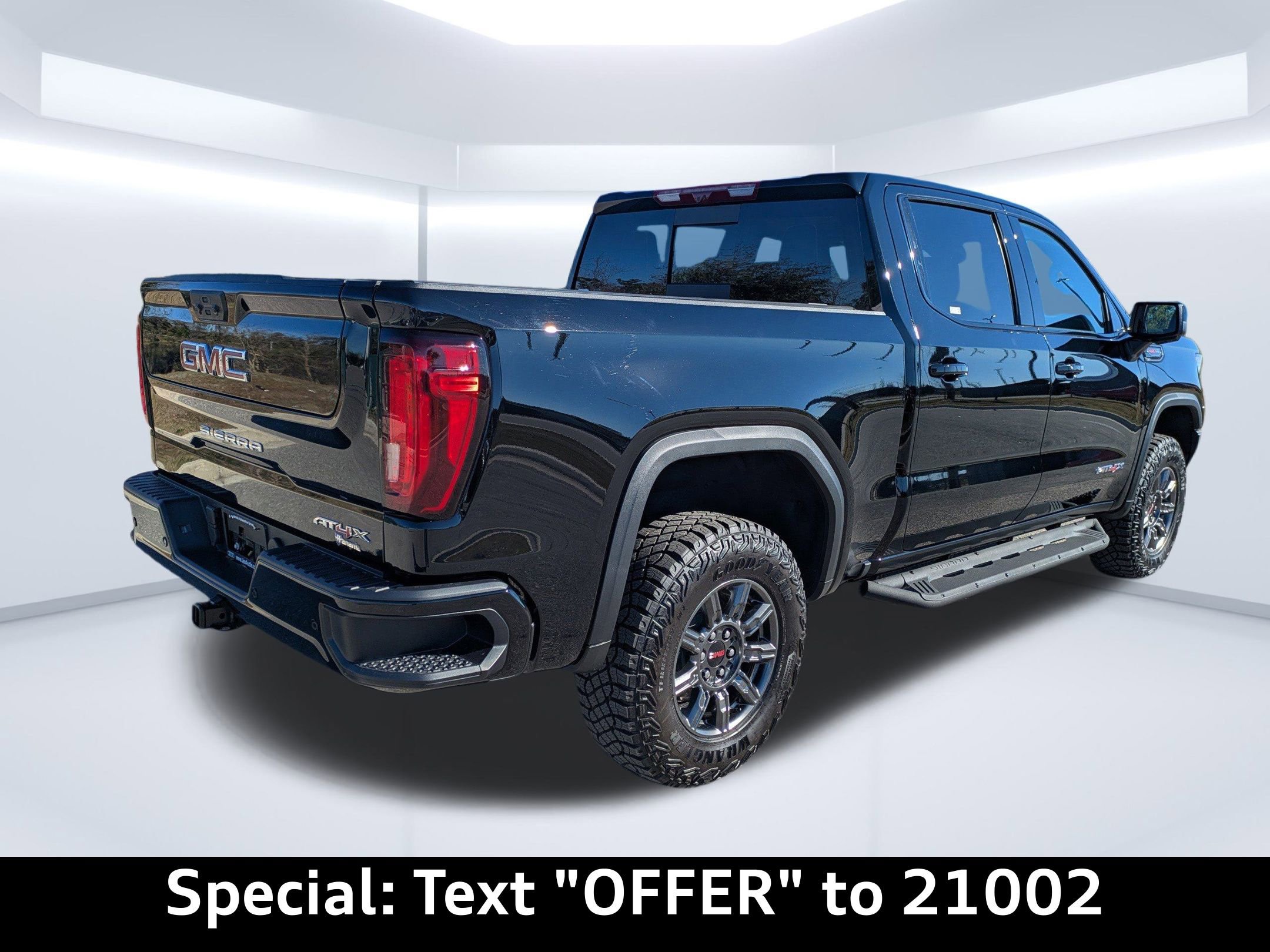Used 2026 GMC Sierra 1500 AT4X image 2