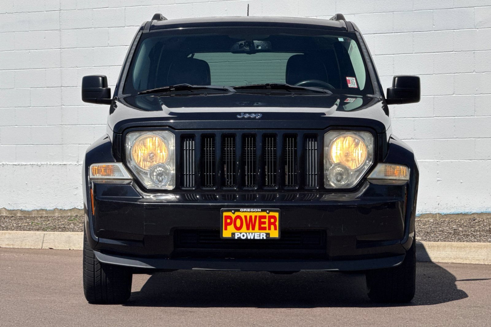 Used 2012 Jeep Liberty Sport AWD/4WD image 9