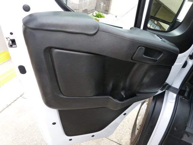 Used 2025 RAM ProMaster 2500 w/ U-Haul Equipment Group FWD image 25