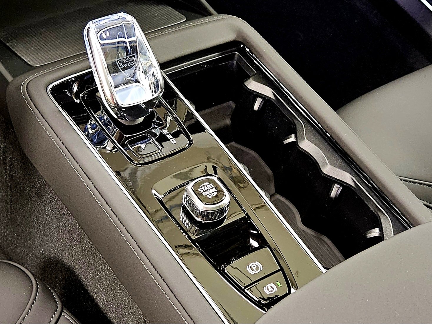 New 2026 Volvo XC90 B6 Plus w/ Protection Package image 46