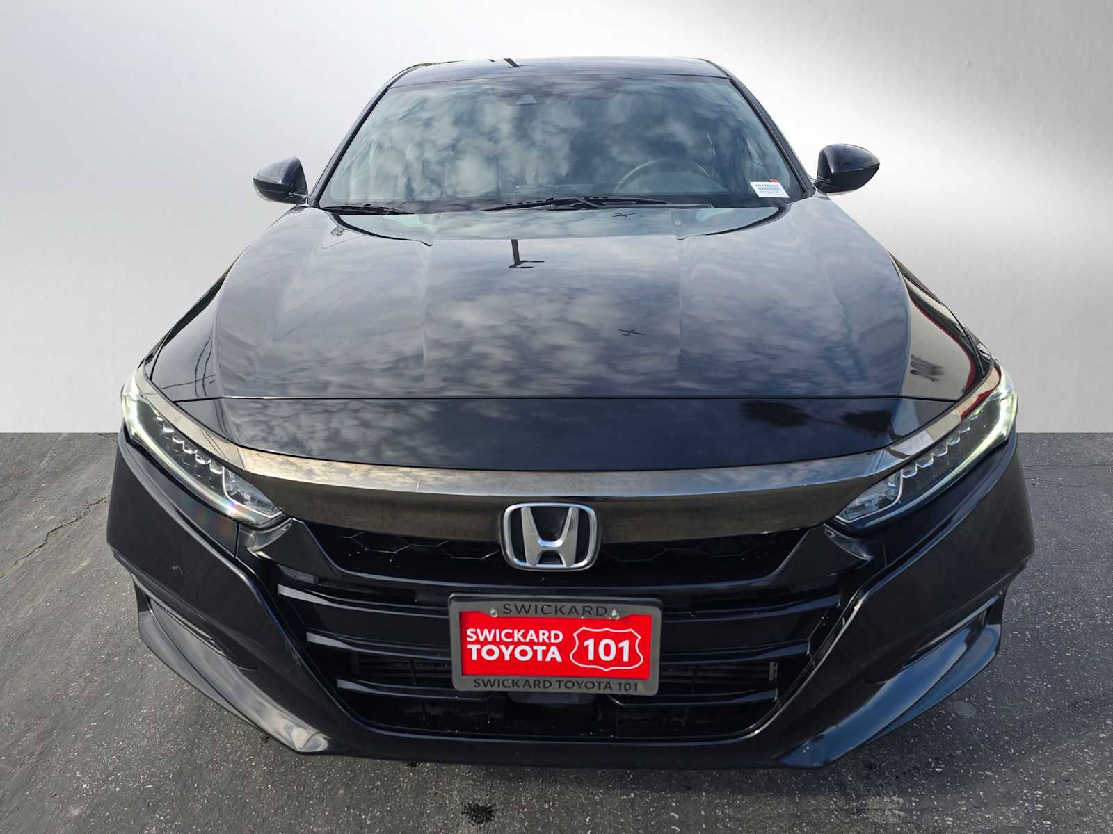 Used 2018 Honda Accord Sport image 8
