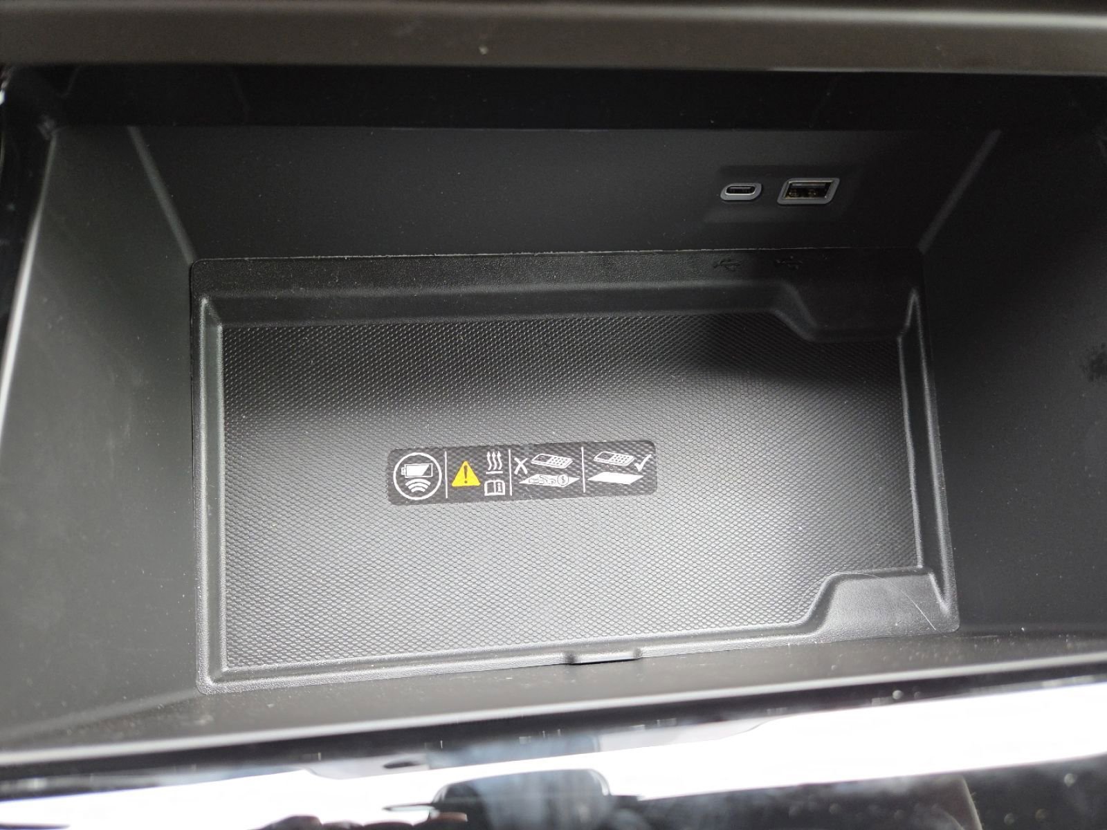 Used 2026 GMC Yukon Elevation image 8