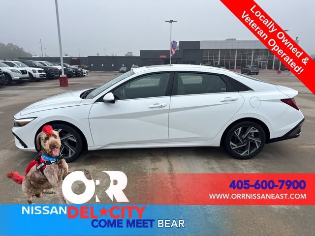 Used 2025 Hyundai Elantra SEL FWD video 2