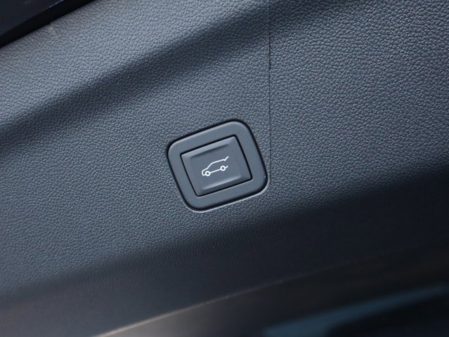 Certified 2026 GMC Yukon Elevation image 11