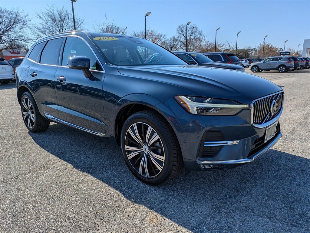 Certified 2023 Volvo XC60 B5 Plus w/ Climate Package image 2