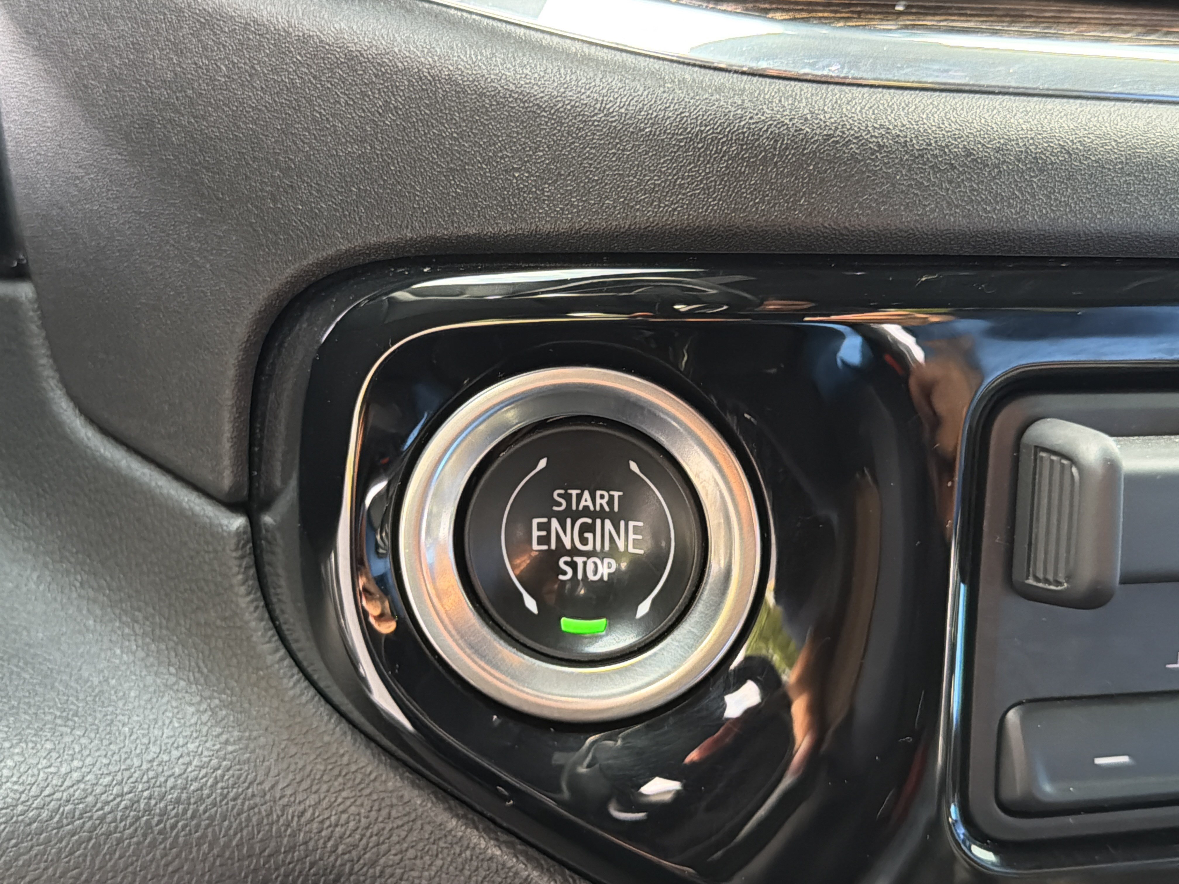 Used 2024 GMC Sierra 1500 Elevation AWD/4WD image 68