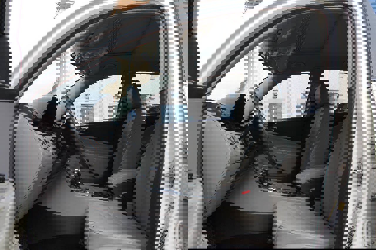 Used 2006 Volkswagen Passat 2.0T image 21