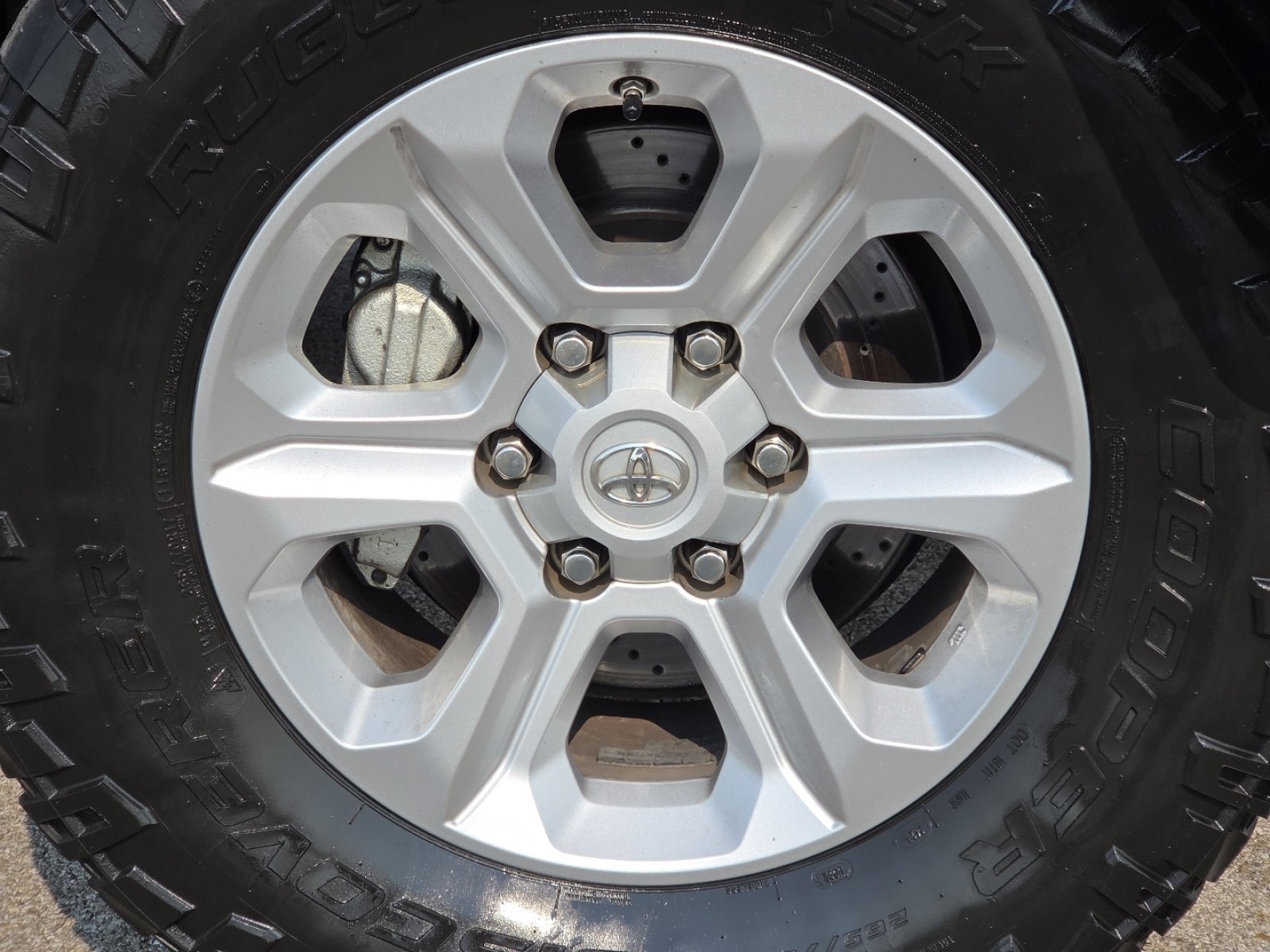 Used 2014 Toyota 4Runner SR5 Premium AWD/4WD image 10