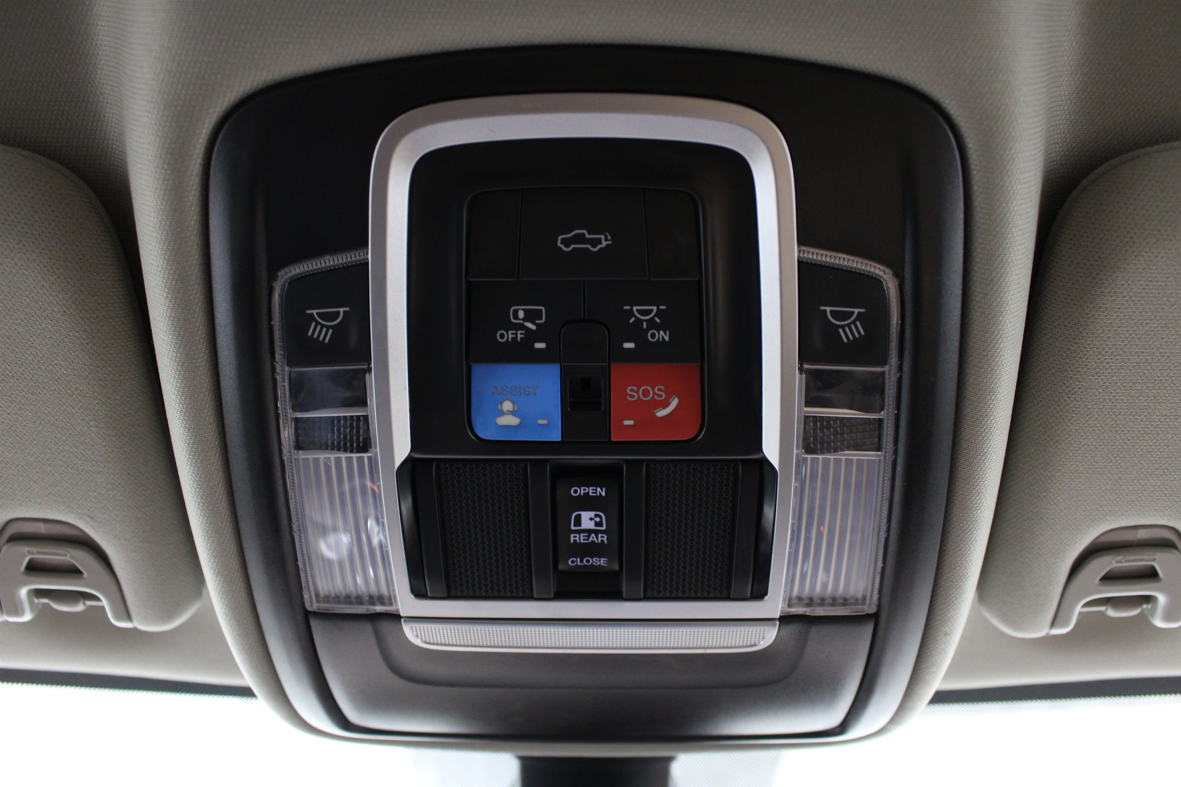 Used 2024 RAM 2500 Limited AWD/4WD image 20