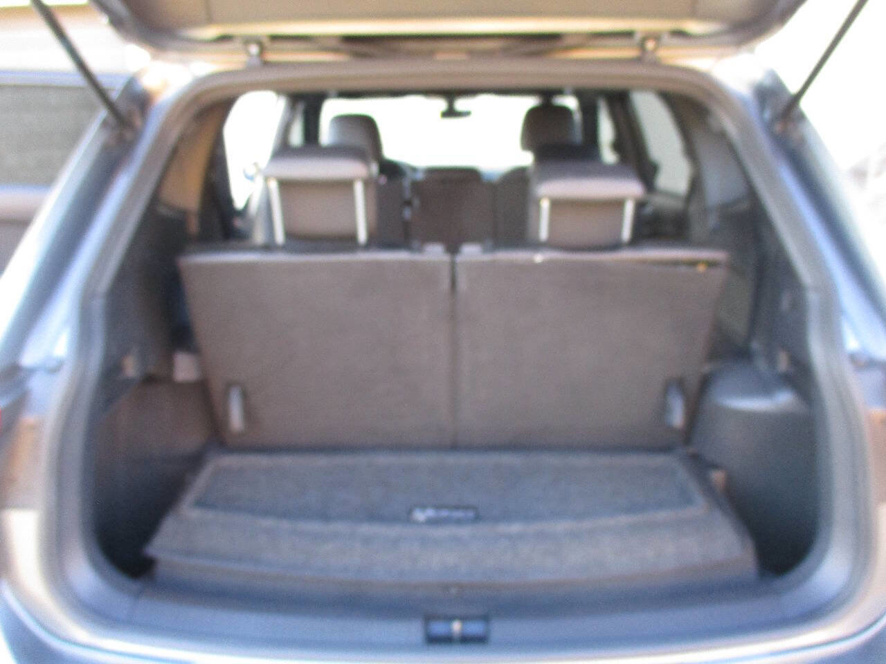 Used 2021 Volkswagen Tiguan SE R-Line image 99