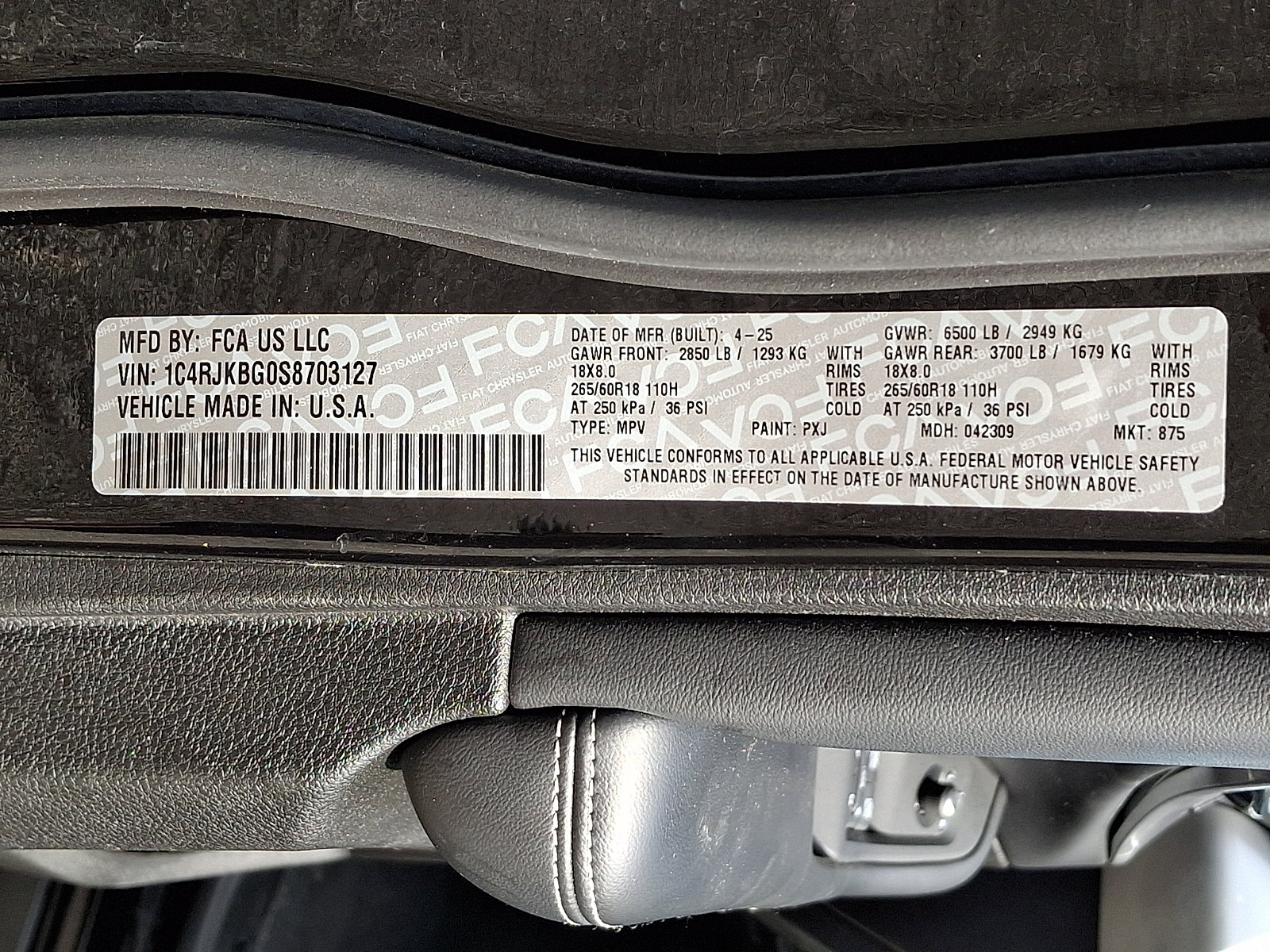 Certified 2025 Jeep Grand Cherokee L Limited AWD/4WD image 26