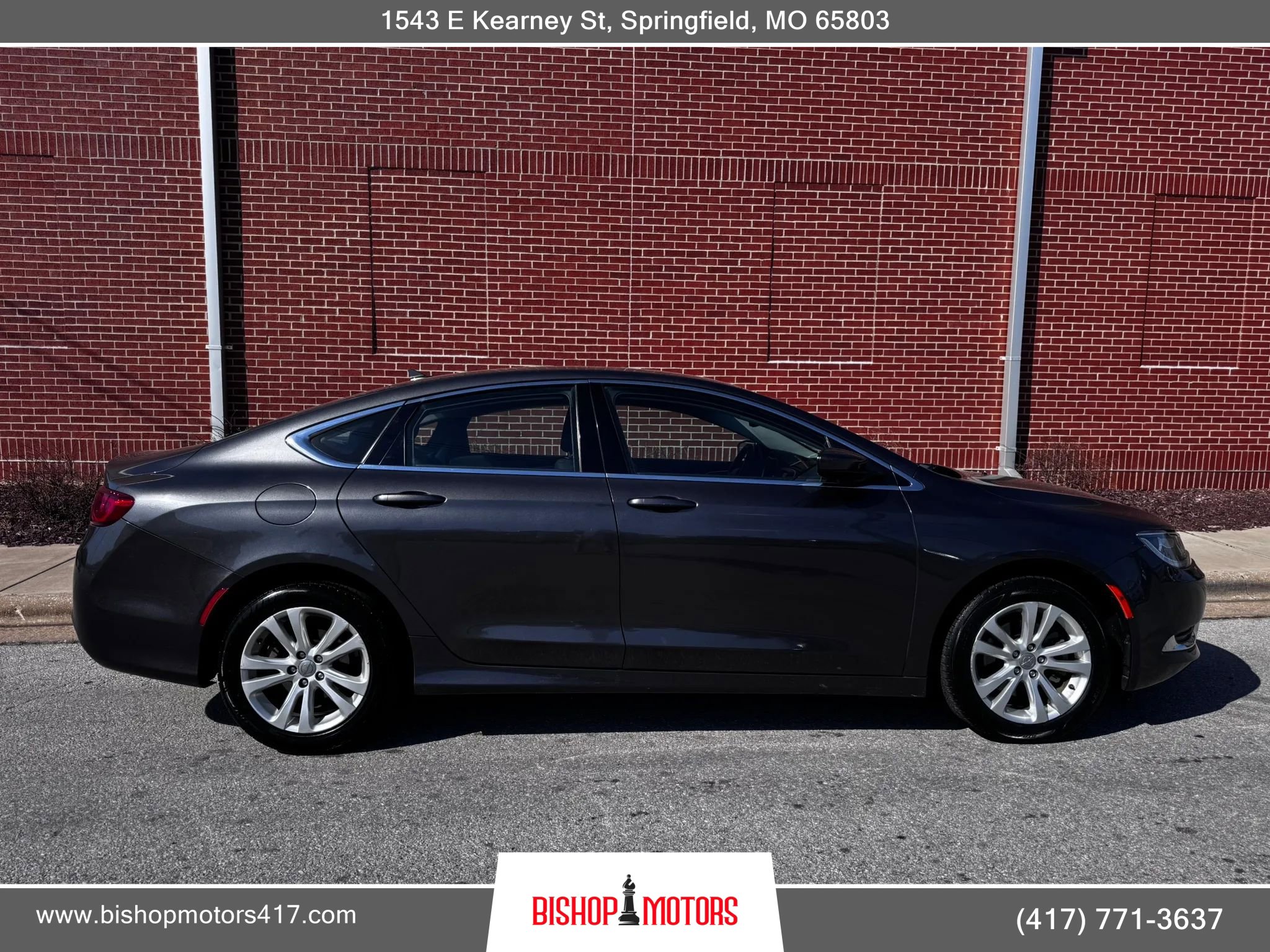 Used 2015 Chrysler 200 Limited w/ Convenience Group image 7