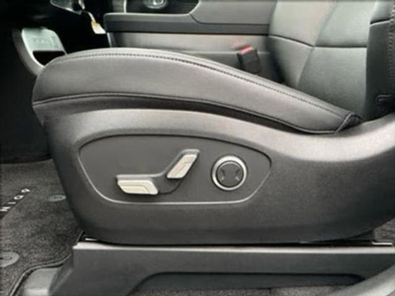 New 2026 Hyundai Ioniq 9 SEL image 12