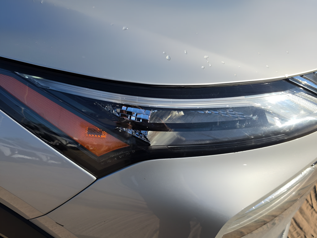 Used 2023 Nissan Rogue SV FWD image 10