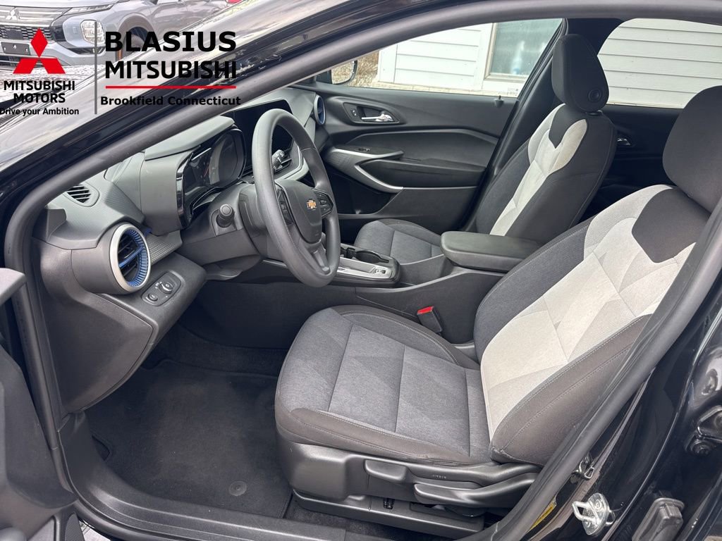 Used 2024 Chevrolet Trax LS image 17