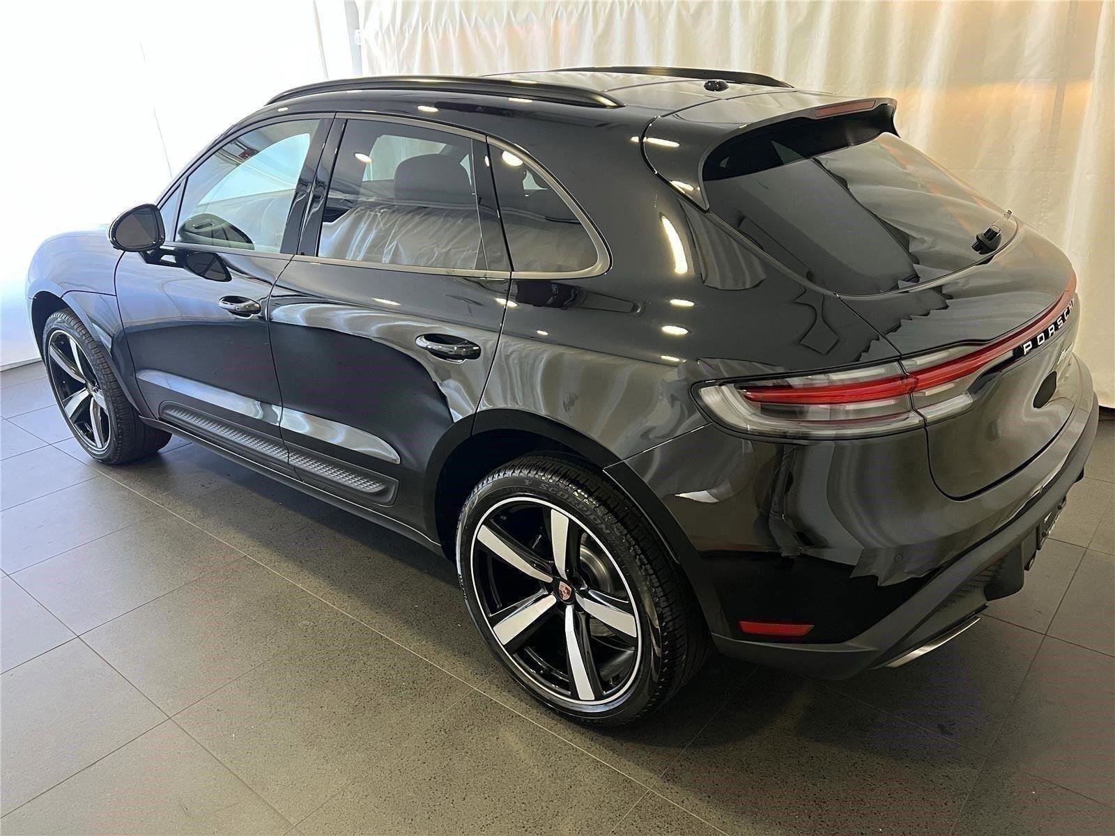 Used 2026 Porsche Macan image 3