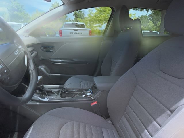 Certified 2025 Kia K4 EX FWD image 9