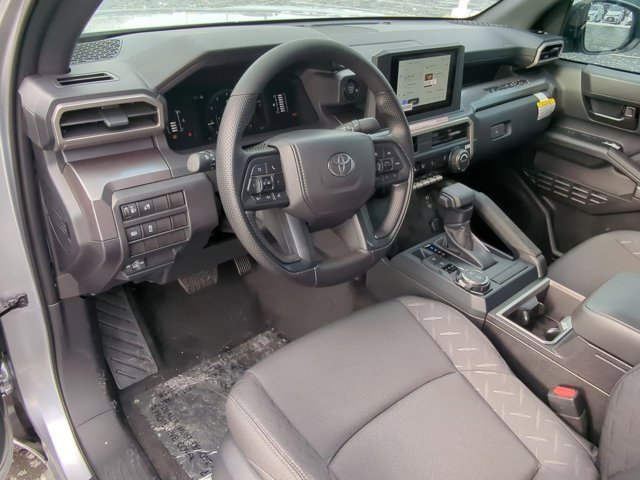 Used 2025 Toyota Tacoma SR5 image 9
