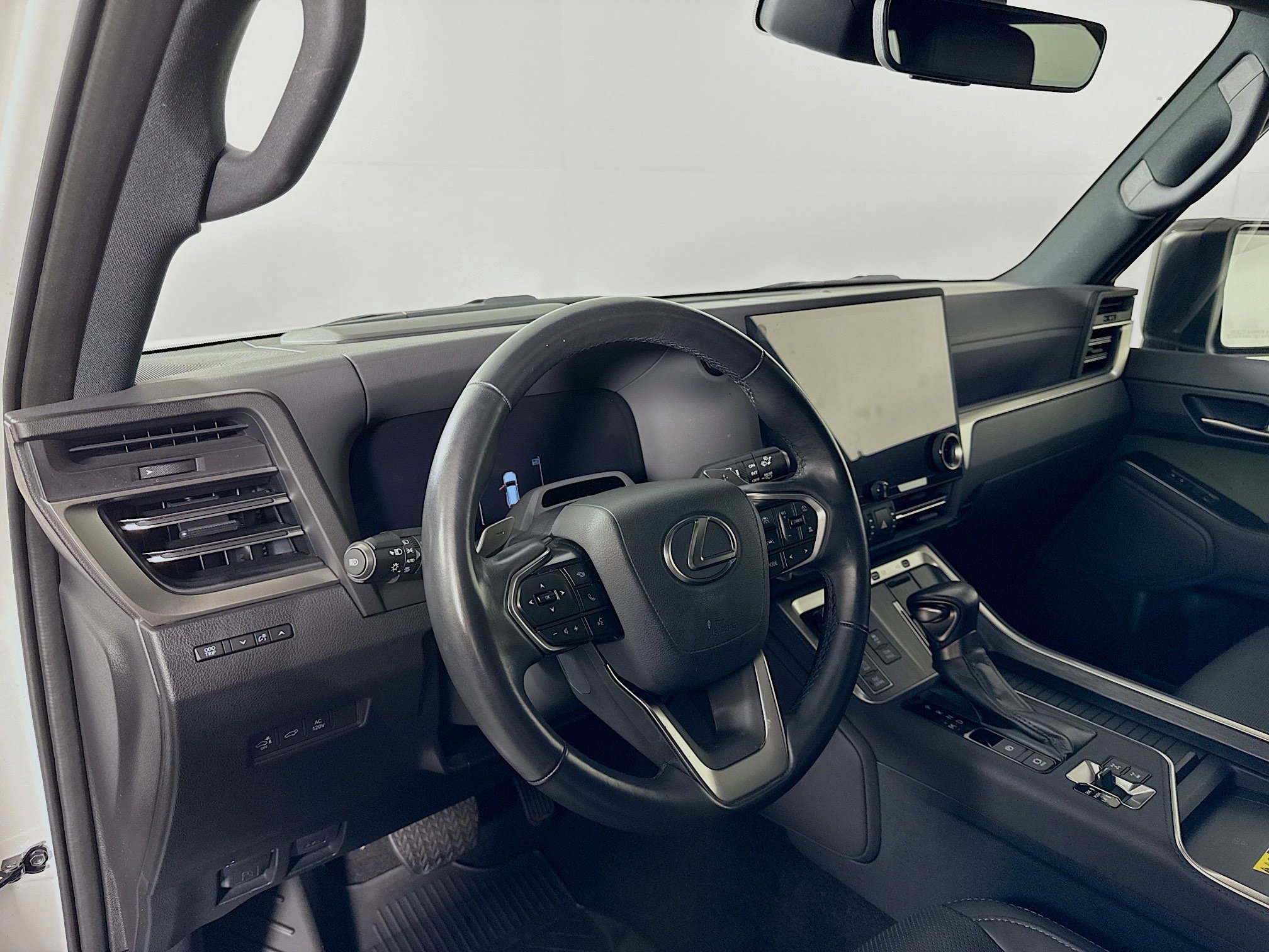 Used 2024 Lexus GX 550 AWD/4WD image 9