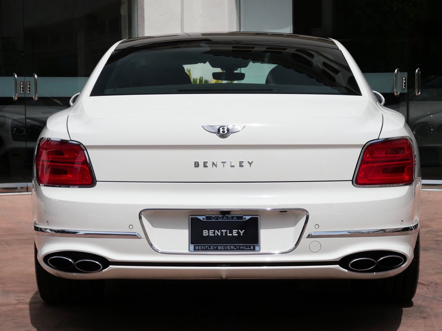 Used 2022 Bentley Flying Spur V8 image 11