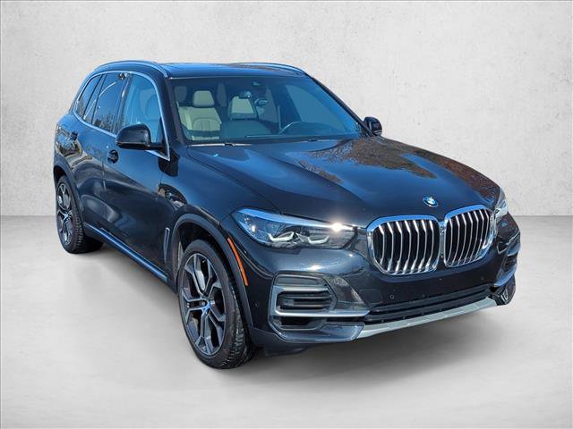 Used 2022 BMW X5 sDrive40i w/ Luxury Seating Package image 3