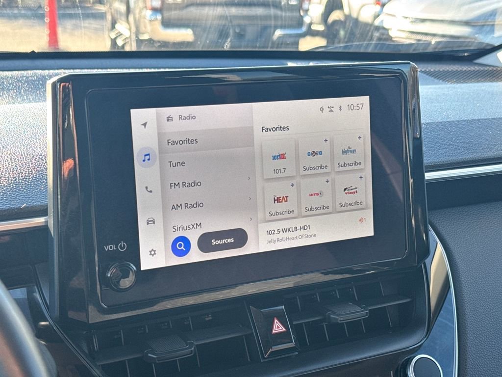 Used 2024 Toyota Corolla Cross LE image 23