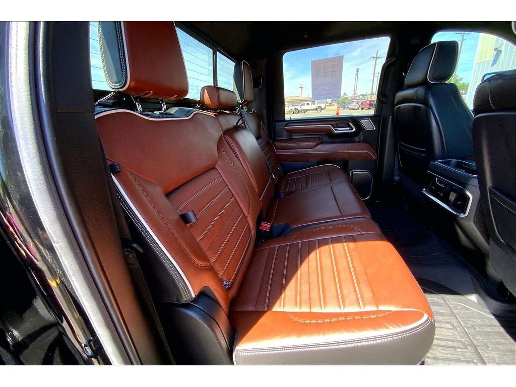 Used 2025 GMC Sierra 3500 Denali Ultimate AWD/4WD image 29