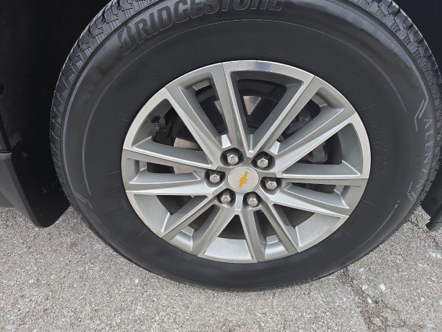 Used 2023 Chevrolet Traverse LT image 11