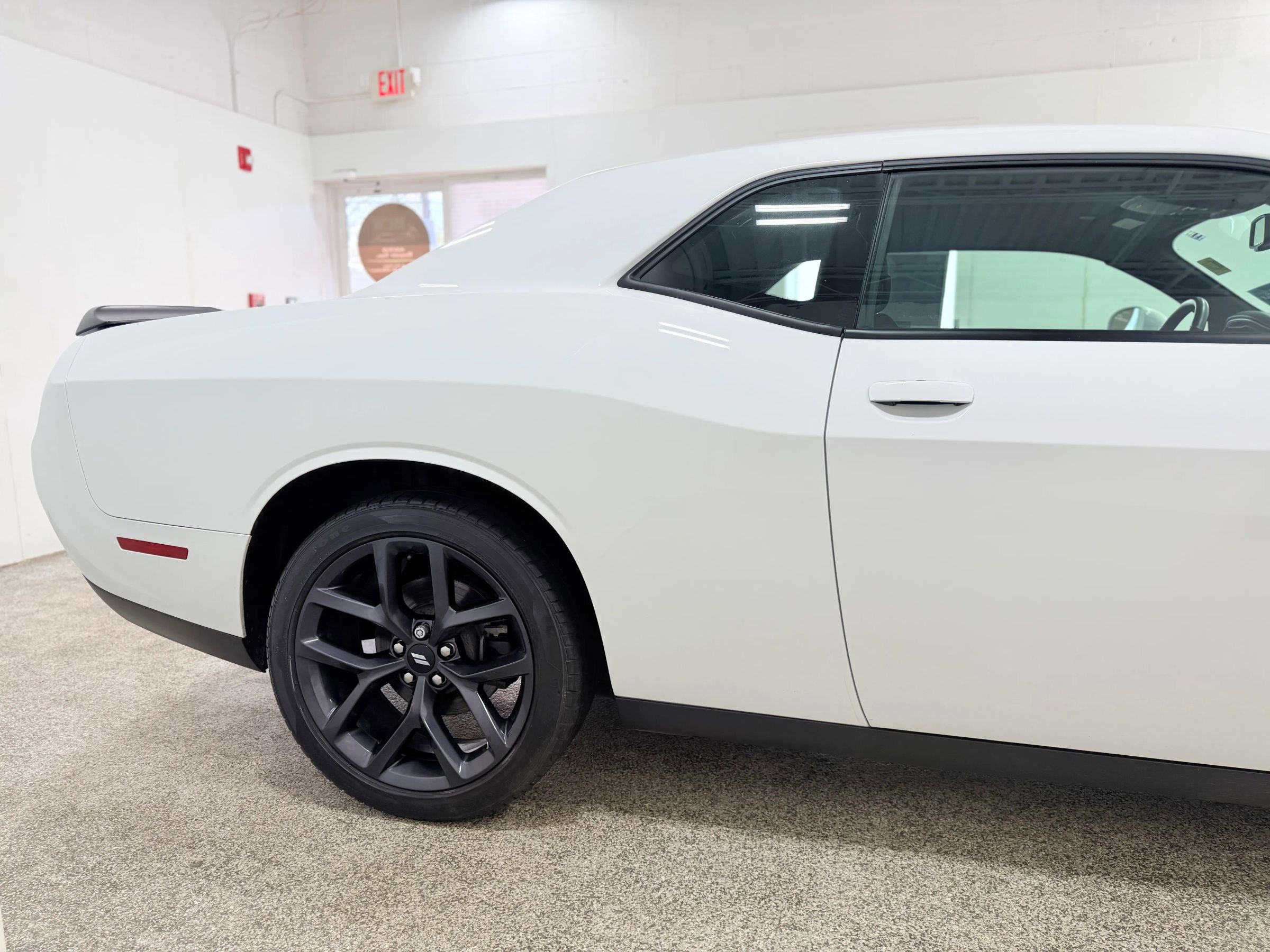 Used 2019 Dodge Challenger SXT w/ Plus Package RWD image 9