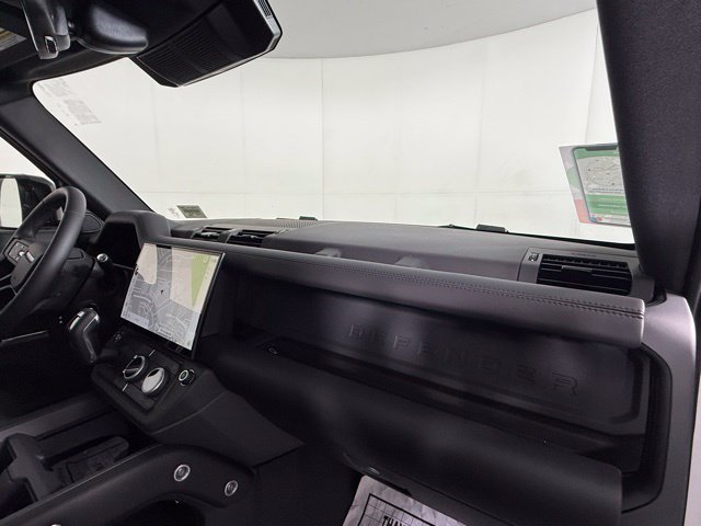 New 2026 Land Rover Defender 110 X-Dynamic SE AWD/4WD image 30