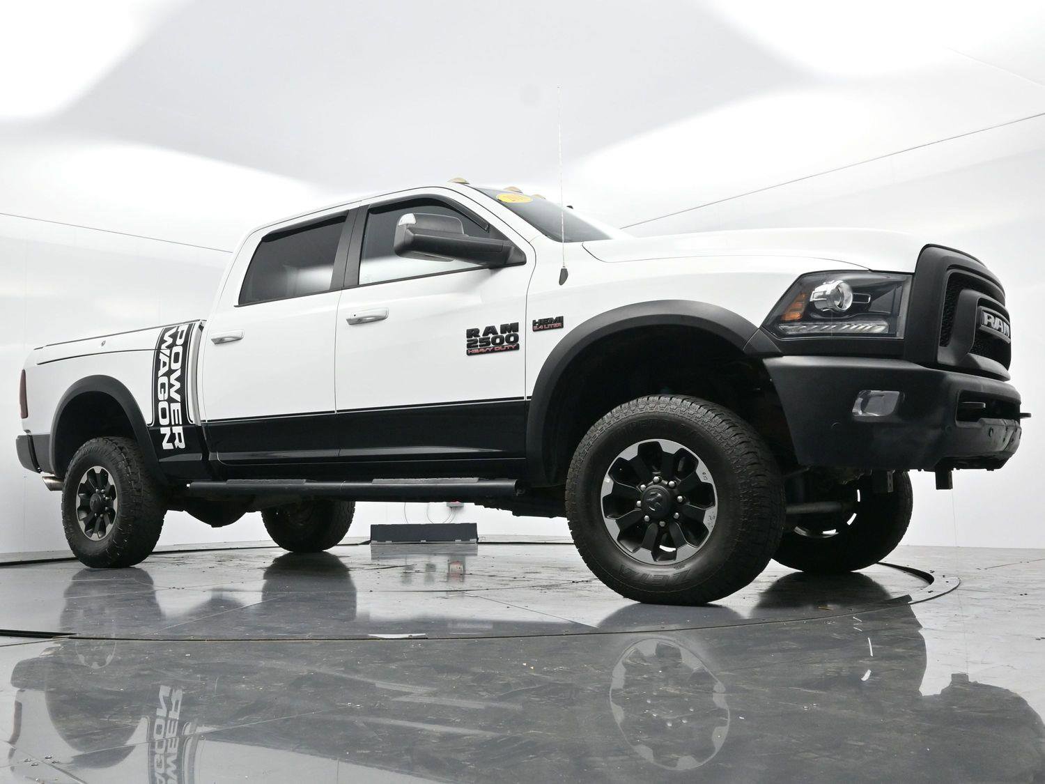 Used 2018 RAM 2500 Power Wagon w/ Leather & Luxury Group image 43