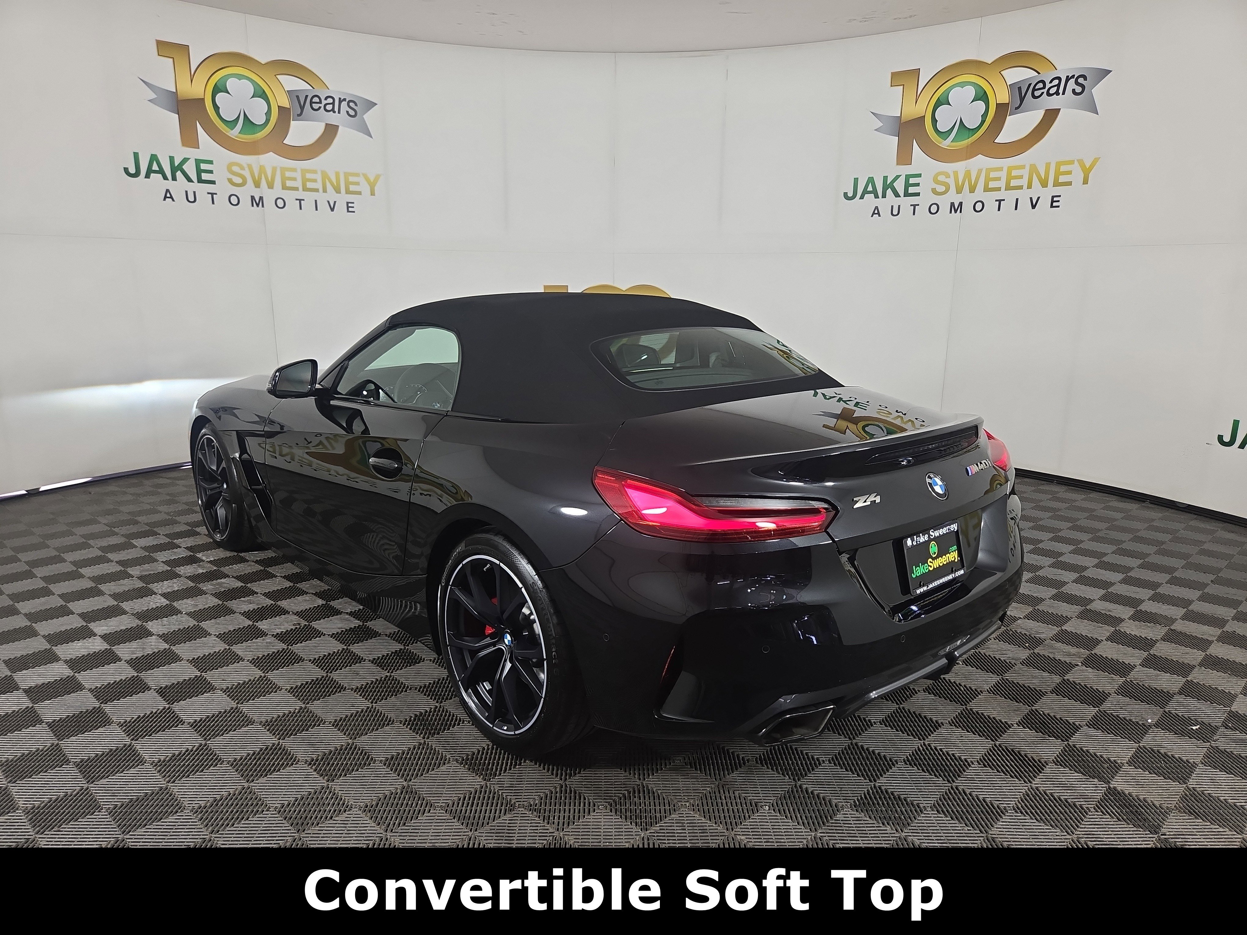 Used 2024 BMW Z4 M40i w/ Premium Package image 6