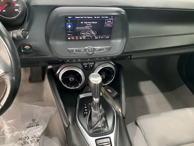 Used 2023 Chevrolet Camaro LT RWD image 11