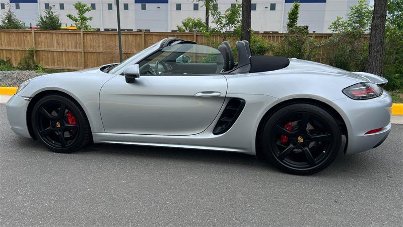 Used 2018 Porsche 718 Boxster RWD image 64