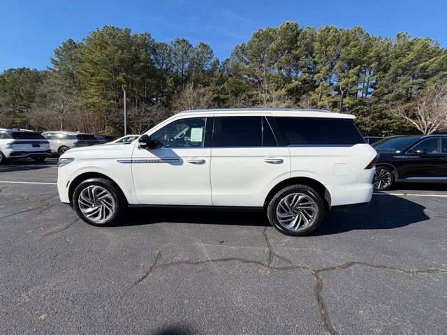 New 2025 Lincoln Navigator Reserve image 4