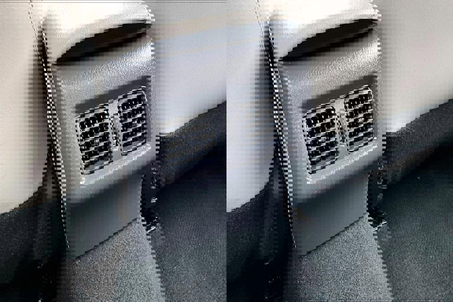 Used 2024 Toyota Camry XSE image 32