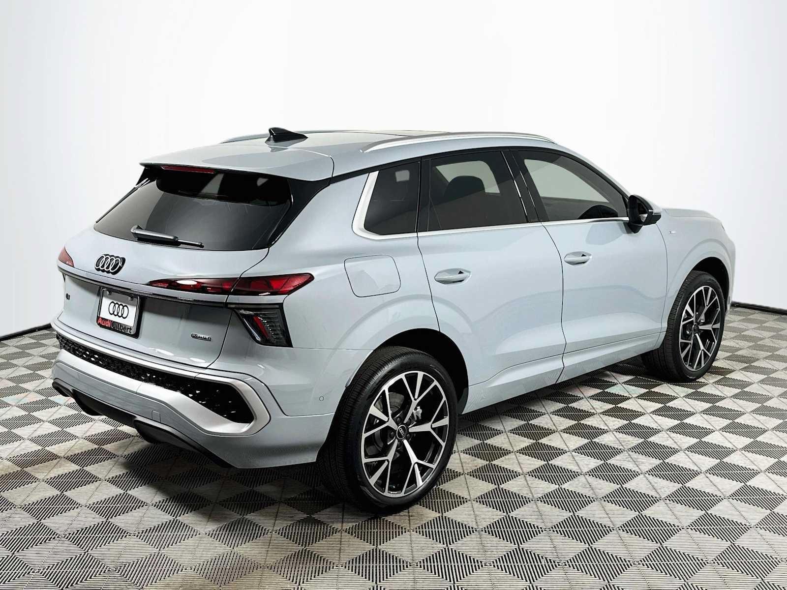 New 2026 Audi Q3 quattro 2.0T AWD/4WD image 7
