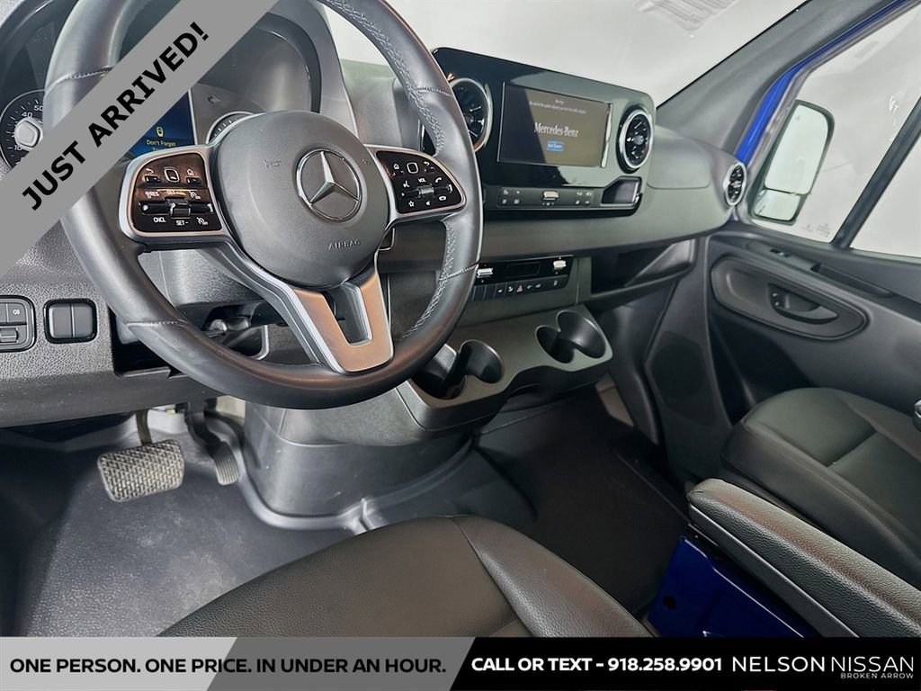 Used 2024 Mercedes-Benz Sprinter 2500 image 9