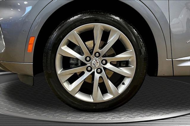 Used 2022 Buick Envision Avenir w/ Technology Package II FWD image 31