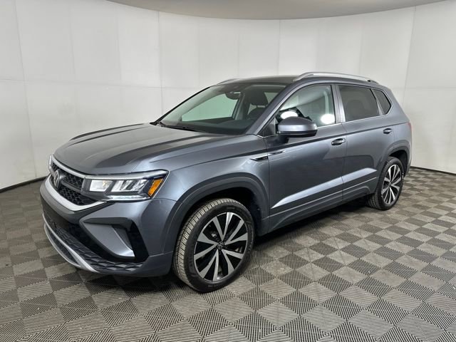 Used 2023 Volkswagen Taos SE image 7