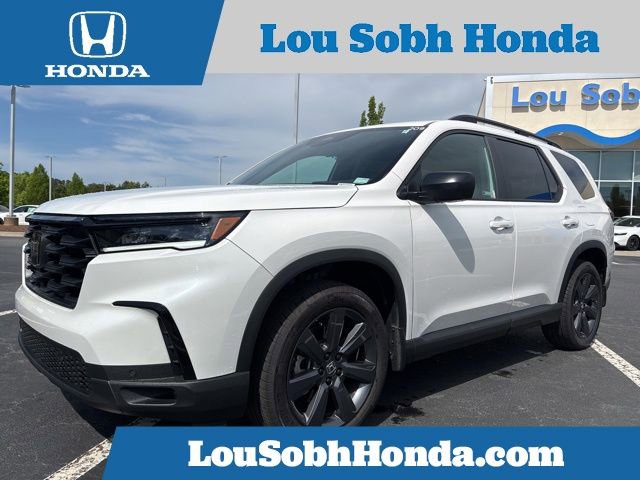 Used 2025 Honda Pilot Sport image 1