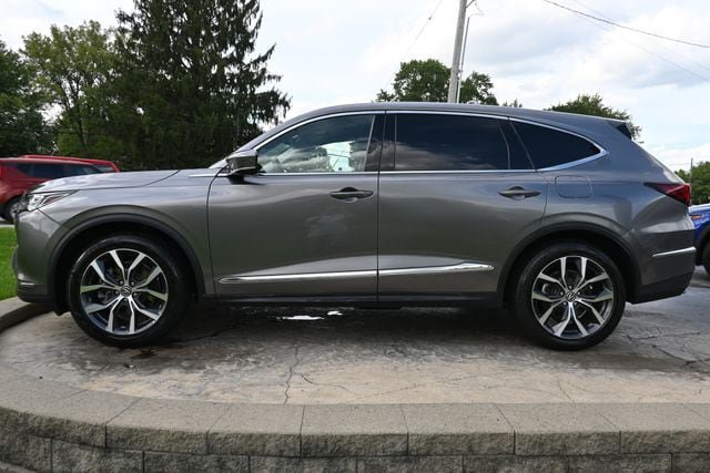 Used 2023 Acura MDX w/ Technology Package AWD/4WD image 8