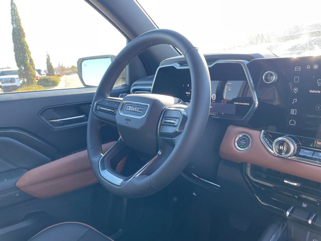 New 2026 GMC Canyon AT4 w/ LPO, Off Road Lift Package image 30